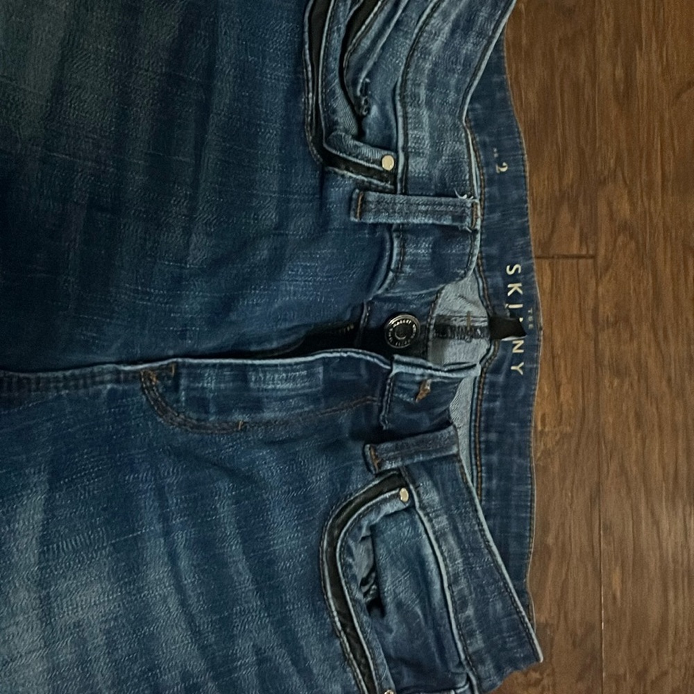 Blue denim jeans Size 2, comfortable fit  The Skinny Ankle